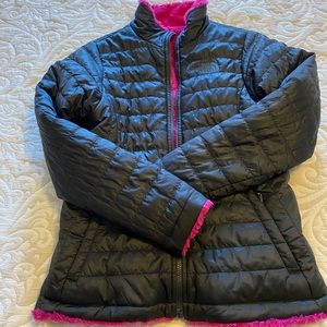 Girls Youth North Face Black  Pink  Reversible Jacket Coat size Small.